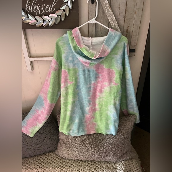 Size XL Sun river tie dye hoodie - Picture 4 of 5